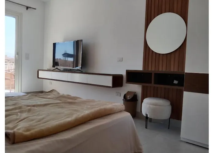 Nadira Compound Lagoon Apartmanhotel *